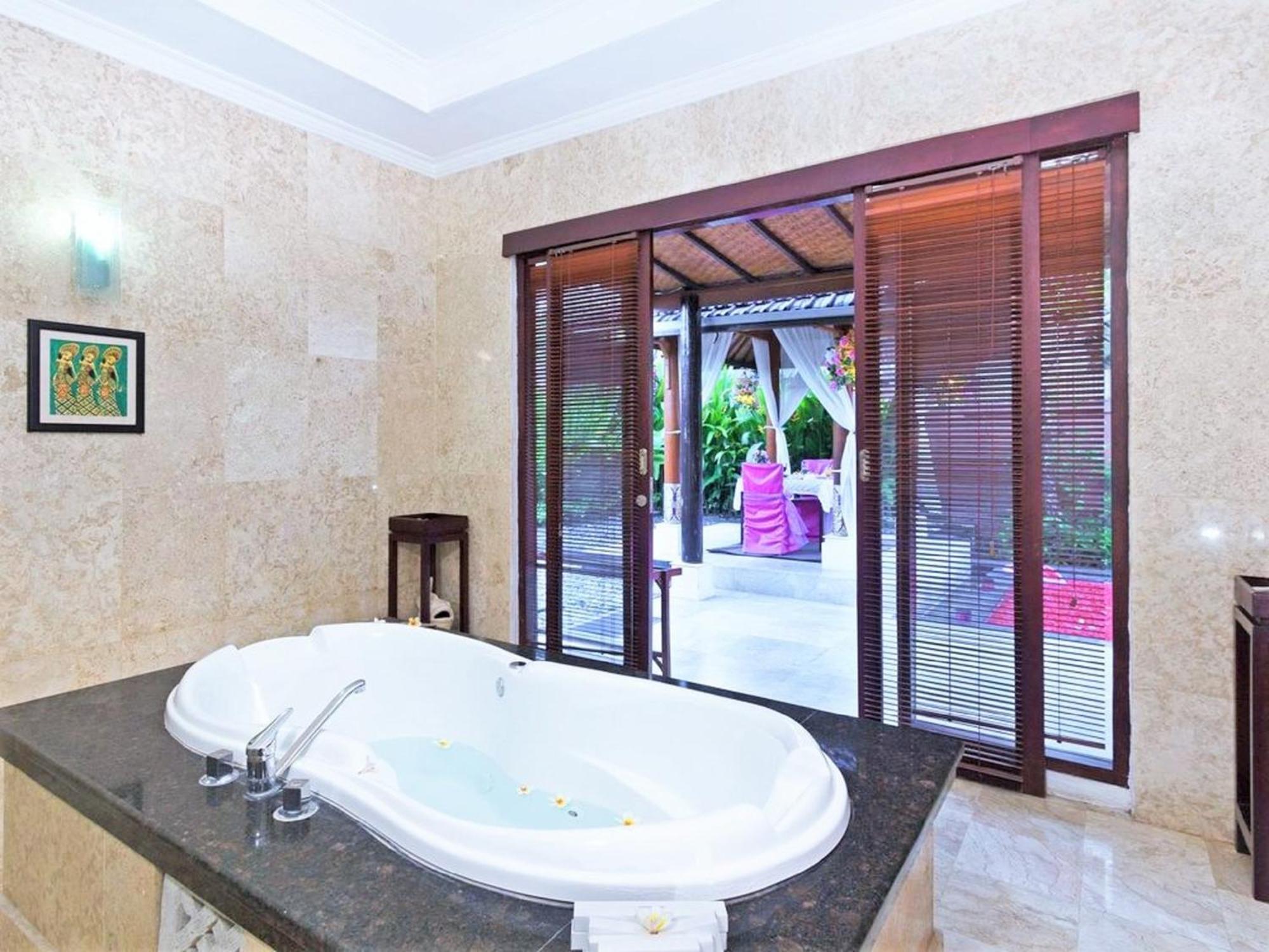 One Bedroom Private Villa Kuta 세미냑 외부 사진