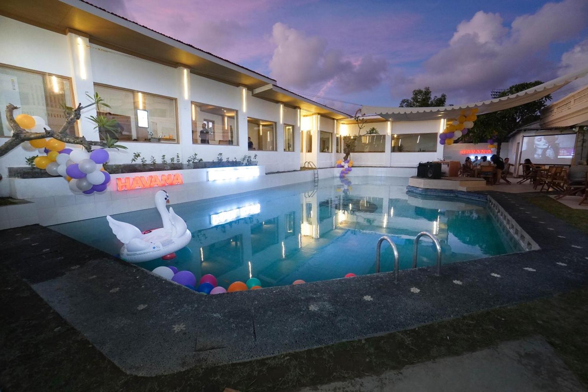 One Bedroom Private Villa Kuta 세미냑 외부 사진